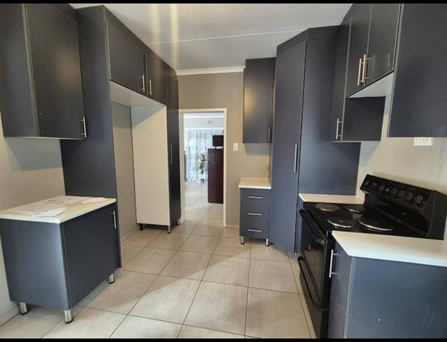 3 BEDROOM HOUSE FOR SALE IN MAYBERRY PARK